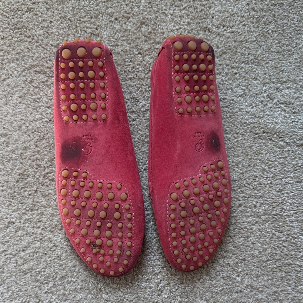 Gemi Women's Vibrant Red Suede Loafers - Picture 2 of 3